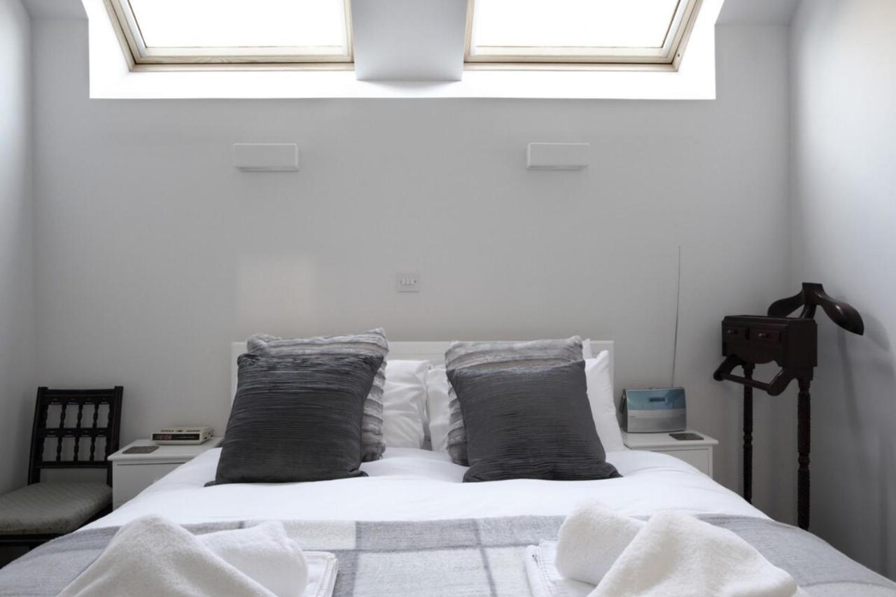 Apartamento Quiet Ground Floor Mews Flat And Parking